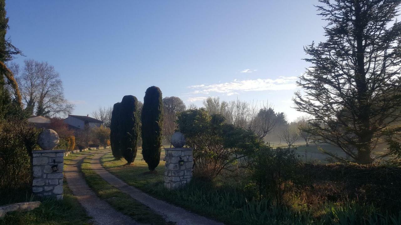 Le Mas De La Jardine Velleron Dış mekan fotoğraf