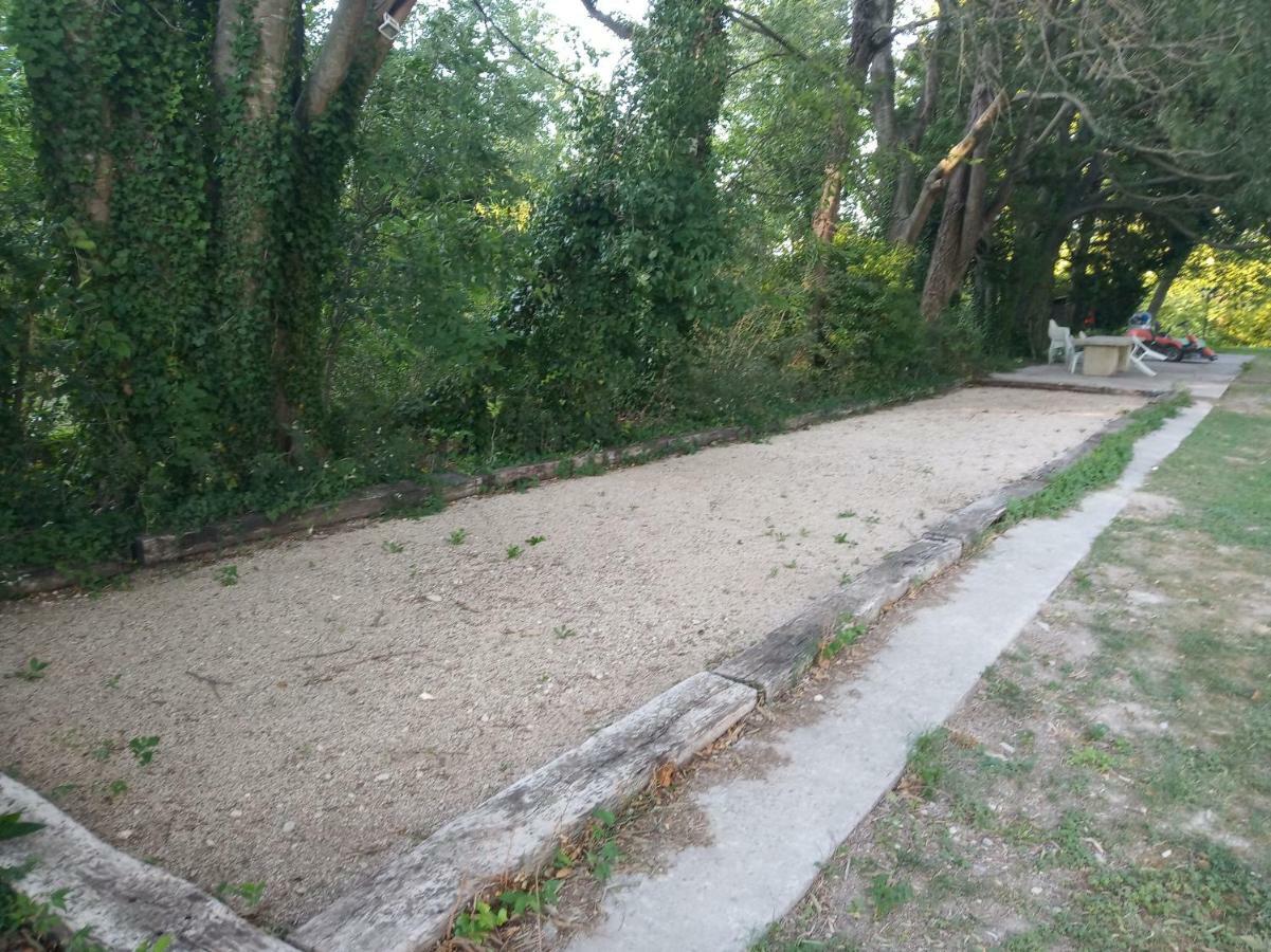 Le Mas De La Jardine Velleron Dış mekan fotoğraf